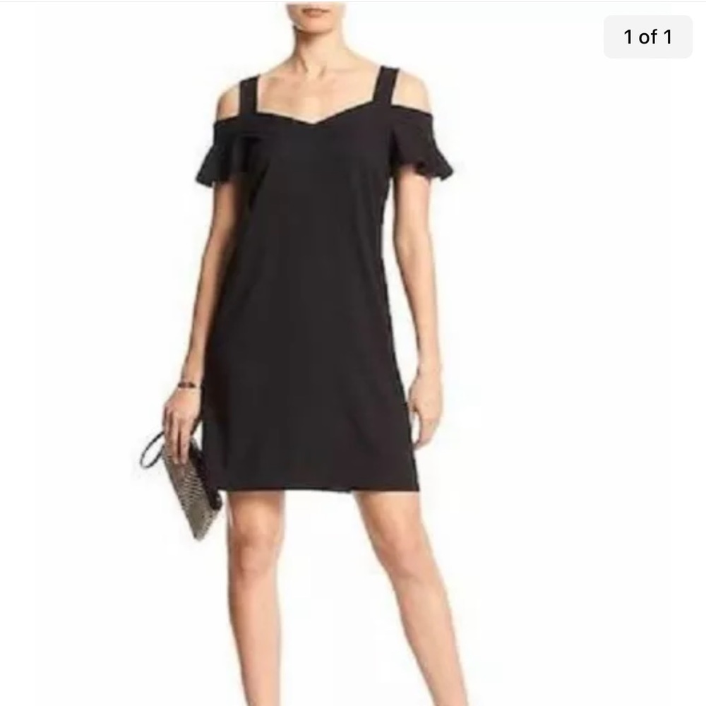NWT Banana Republic Women's Black Cold Shoulder Shift Dress Size 2